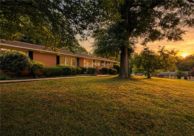 2nd image of 611 Heyward Rd, Anderson, SC 29621 | MLS# 20294521
