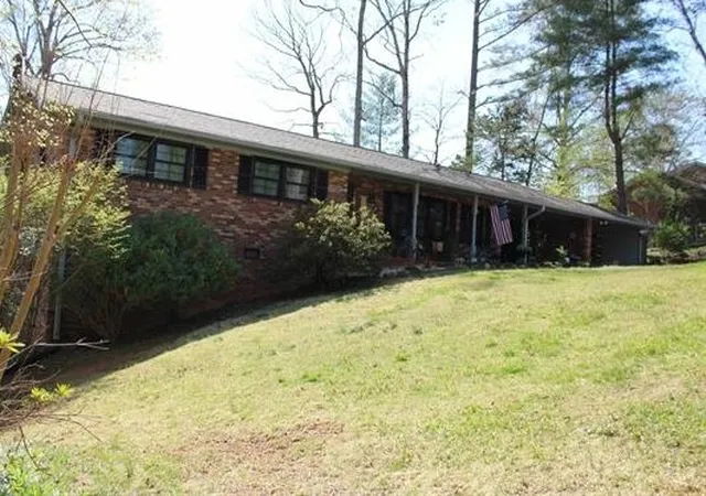3rd image of 108 Spring Valley Rd, Pickens, SC 29671 | MLS# 20294736