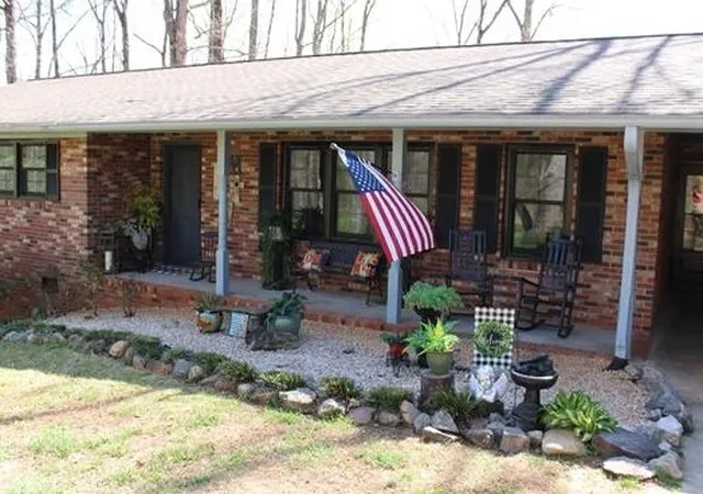 4th image of 108 Spring Valley Rd, Pickens, SC 29671 | MLS# 20294736