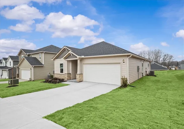 Photo 2 of Sale Pending at 504 Tilson Rd, Piedmont, SC 29673 | MLS# 20294383 | Listing updated on 2026-09-06