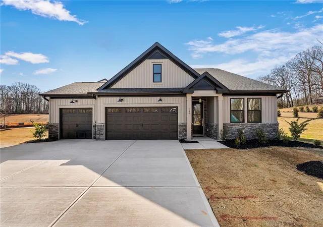 1st image of 100 Saratoga Oaks St, Williamston, SC 29697 | MLS# 20294967