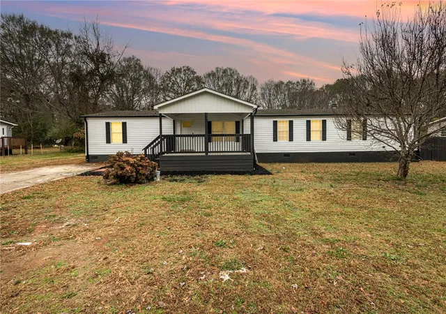 Photo 1 of Manufactured home for sale at 1635 Anderson Ridge Rd, Simpsonville, SC 29681 | MLS# 20295312 | Listing updated on 2026-09-17