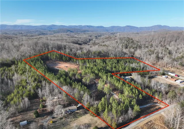 2nd image of 38 Old Plantation Rd, Travelers Rest, SC 29690 | MLS# 20295610