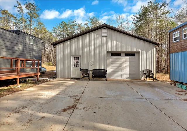 Photo 1 of Single family home for sale at 2475 Pumpkintown Hwy, Pickens, SC 29671 | MLS# 20295490 | Listing updated on 2026-06-25