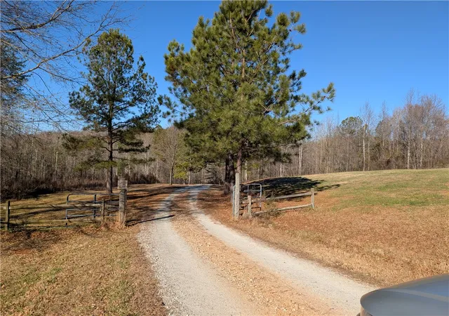 Photo 2 of Single family home for sale at 2475 Pumpkintown Hwy, Pickens, SC 29671 | MLS# 20295490 | Listing updated on 2026-06-25
