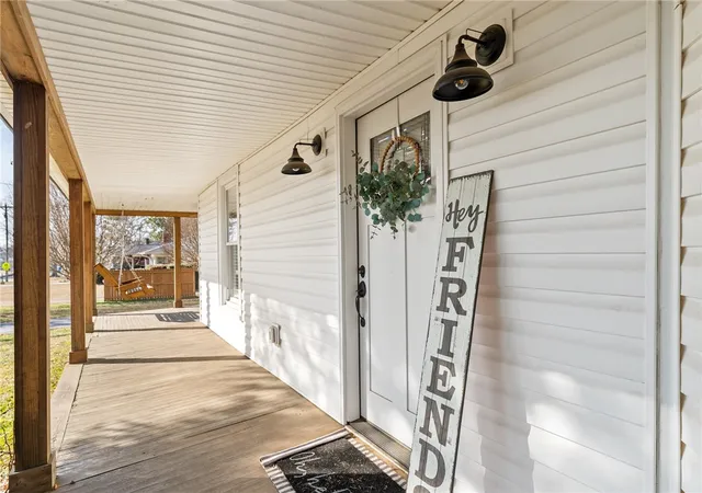 Photo 3 of Single family home for sale at 301 Blue Ridge Ave, Belton, SC 29627 | MLS# 20296059 | Listing updated on 2026-07-13