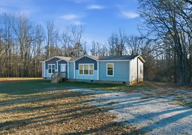 2nd image of 313 W Lake St, Iva, SC 29655 | MLS# 20295853
