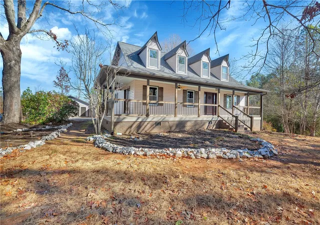 Homes for sale in Seneca, SC | 18001 Mallard Bend Rd, Seneca, SC 29672 | MLS# 20296559