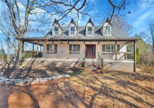 Homes for sale in Seneca, SC | 18001 Mallard Bend Rd, Seneca, SC 29672 | MLS# 20296559