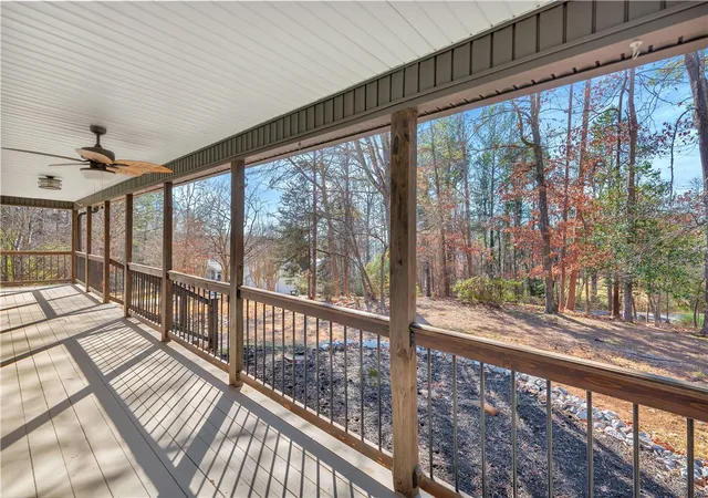 Homes for sale in Seneca, SC | 18001 Mallard Bend Rd, Seneca, SC 29672 | MLS# 20296559