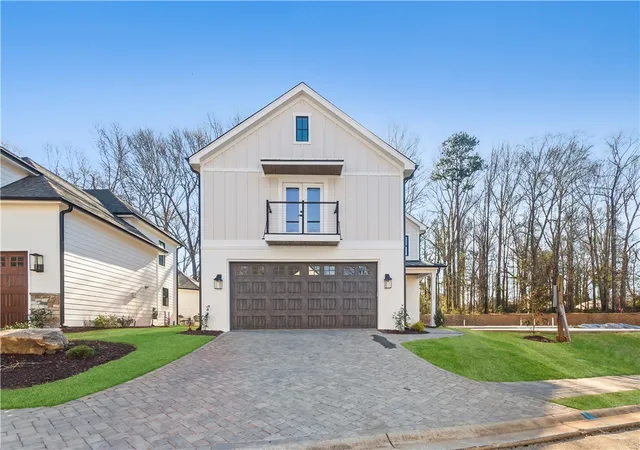 Photo 2 of Single family home for sale at 113 Market Bay Ct, Simpsonville, SC 29681 | MLS# 20296621 | Listing updated on 2026-01-23