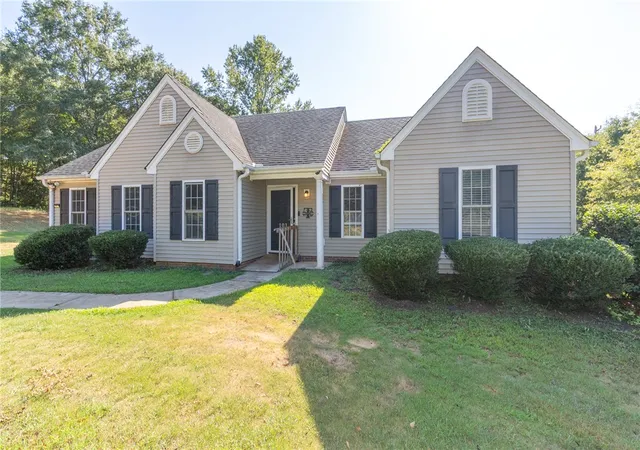 Photo 1 of Sale Pending at 101 Springview Dr, Anderson, SC 29625 | MLS# 20296675 | Listing updated on 2026-08-27