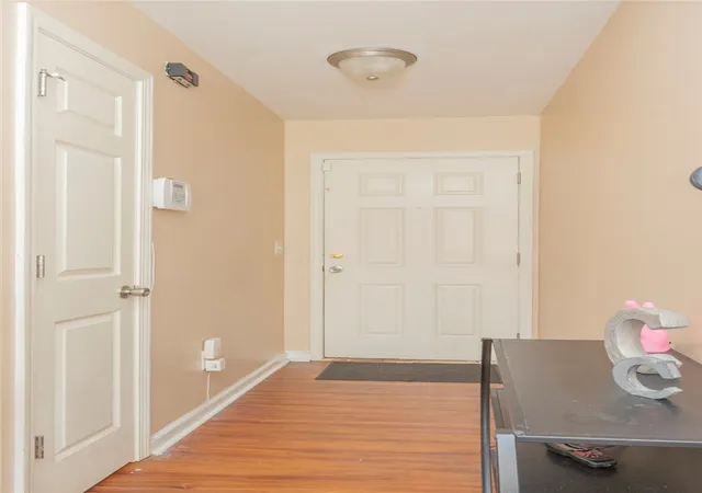 Photo 3 of Sale Pending at 101 Springview Dr, Anderson, SC 29625 | MLS# 20296675 | Listing updated on 2026-08-27