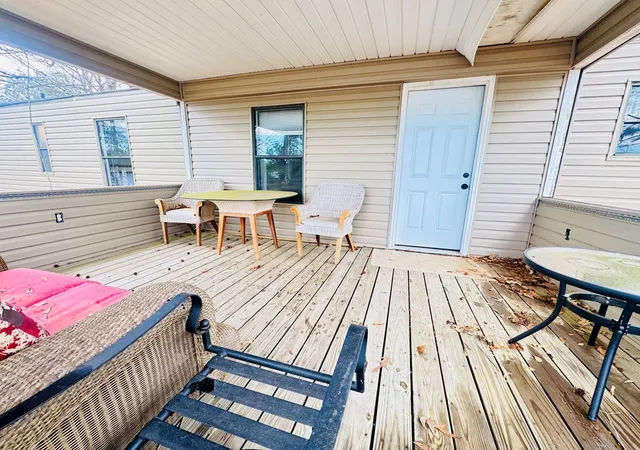 Photo 4 of Sale Pending at 1143 Jets Landing Rd, Abbeville, SC 29620 | MLS# 20297088 | Listing updated on 2026-07-26