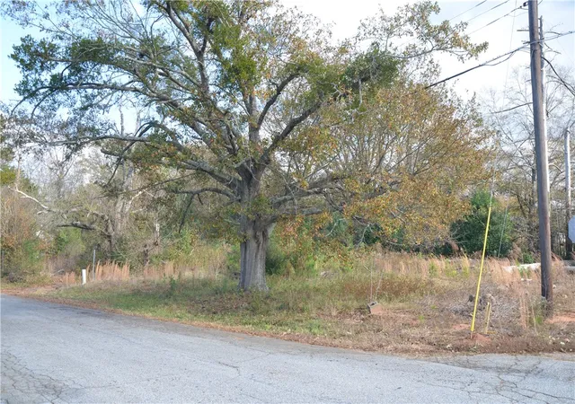 Photo 2 of Land for sale at 308 Oak Dr, Iva, SC 29655 | MLS# 20297170 | Listing updated on 2026-07-27