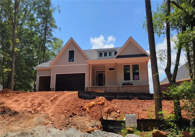 Homes for sale in Seneca, SC | 1815 Cross Creek Dr, Seneca, SC 29678 | MLS# 20297341
