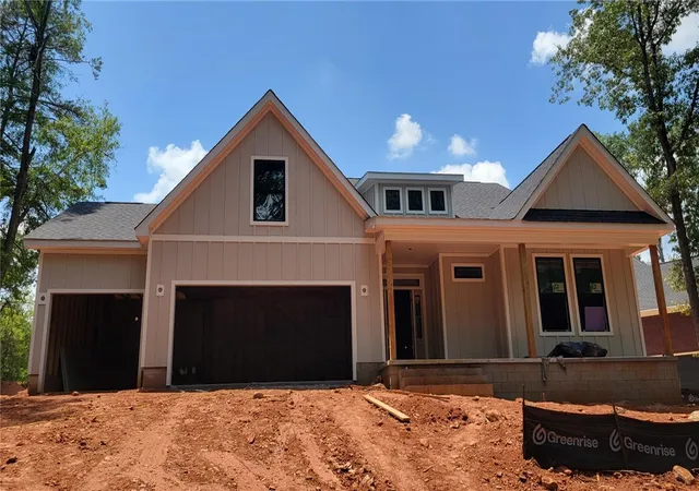 Homes for sale in Seneca, SC | 1815 Cross Creek Dr, Seneca, SC 29678 | MLS# 20297341