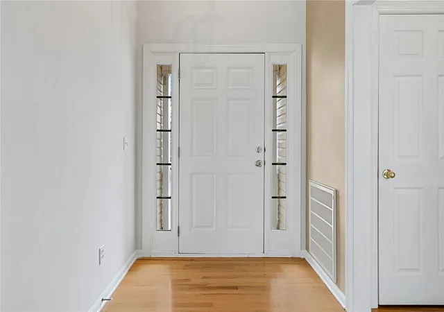 Photo 4 of Single family home for sale at 112 Jester Ct, Williamston, SC 29697 | MLS# 20297168 | Listing updated on 2026-08-17