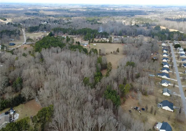 Photo 4 of Sale Pending at 6980 Midway Rd, Williamston, SC 29697 | MLS# 20297567 | Listing updated on 2026-04-30