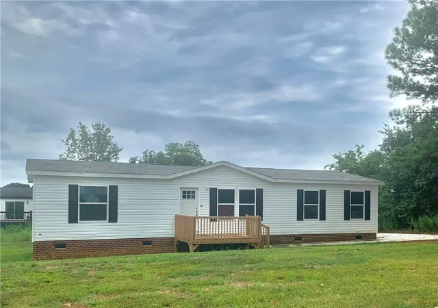Manufactured home for sale at 121 Flynn Dr, Anderson, SC 29626 | MLS# 20297591