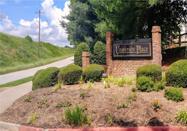 Homes for sale in Clemson, SC | 220 Elm St #423, Clemson, SC 29631 | MLS# 20297642