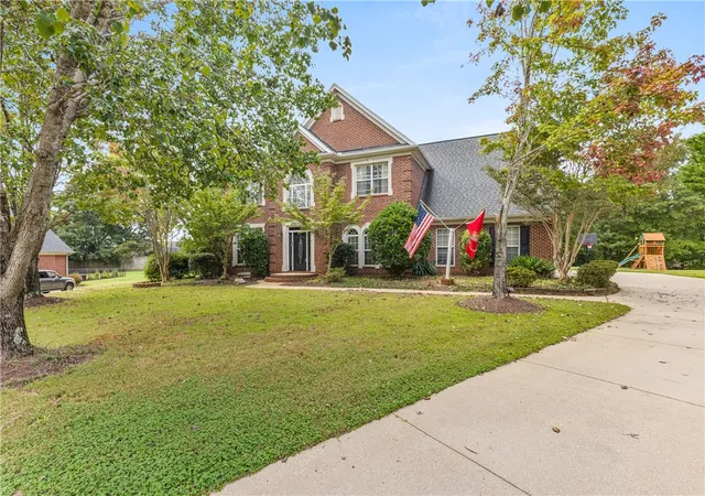 1st image of 477 Waterford Dr, Boiling Springs, SC 29316 | MLS# 20297724