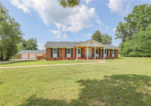 Homes for sale in Pickens, SC | 403 Bethlehem Ridge Rd, Pickens, SC 29671 | MLS# 20297439