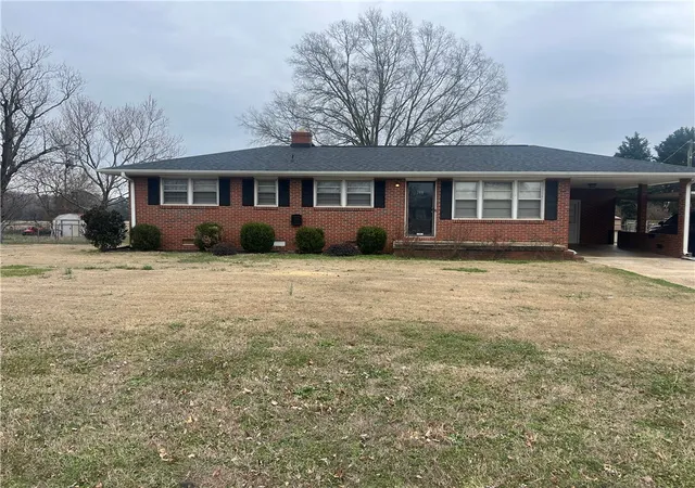 Photo 1 of Single family home for sale at 106 Donhill Rd, Anderson, SC 29625 | MLS# 20297785 | Listing updated on 2026-08-18