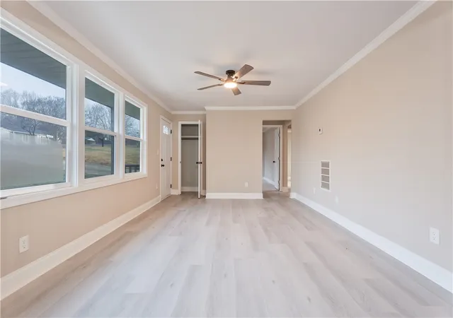 Photo 3 of Single family home for sale at 1922 Dobbins Ave, Anderson, SC 29625 | MLS# 20297876 | Listing updated on 2026-02-26