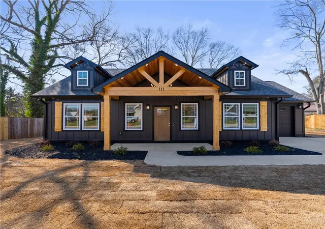 Homes for sale in Williamston, SC | 111 W 2nd St, Williamston, SC 29697 | MLS# 20298163