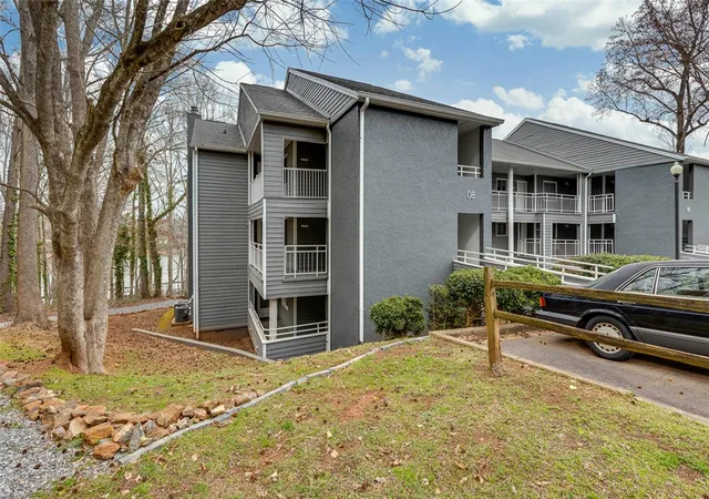 Photo 1 of Condo for sale at 805 Northlake Dr, Anderson, SC 29625 | MLS# 20298040 | Listing updated on 2026-08-01