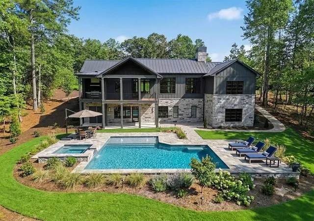 Photo 3 of Single family home for sale at 625 Cliffs Vista Pkwy, Six Mile, SC 29682 | MLS# 20297888 | Listing updated on 2026-10-28
