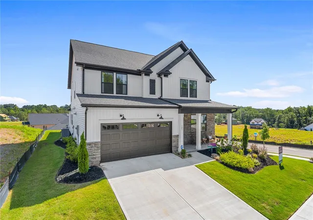 Photo 1 of Single family home for sale at 101 Walnut Tr Ct, Central, SC 29630 | MLS# 20298272 | Listing updated on 2026-07-31
