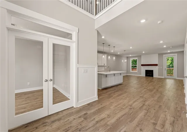 Photo 3 of Townhouse for sale at 318 Breakwater Ln, Seneca, SC 29678 | MLS# 20298305 | Listing updated on 2026-09-14