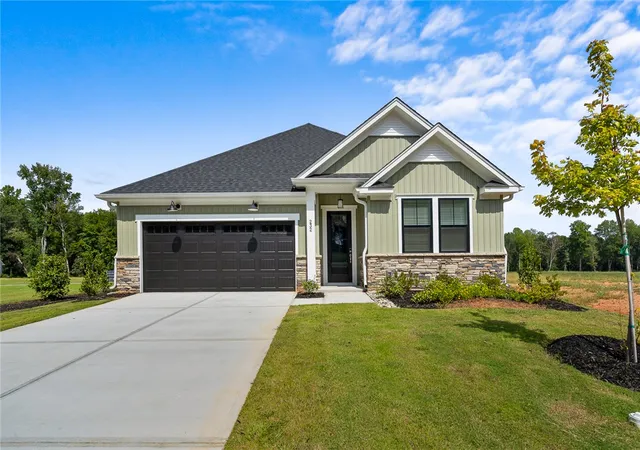 Photo 1 of Single family home for sale at 232 Creekside Cir, Williamston, SC 29697 | MLS# 20298460 | Listing updated on 2026-10-22