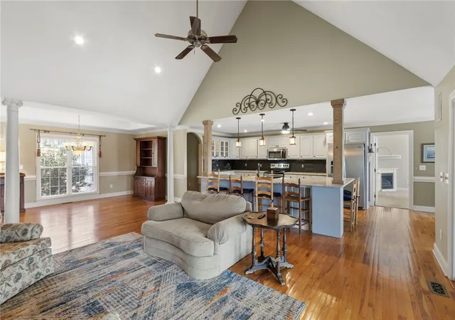 Photo 3 of Single family home for sale at 116 Fairway Dr, Pickens, SC 29671 | MLS# 20298508 | Listing updated on 2026-07-27