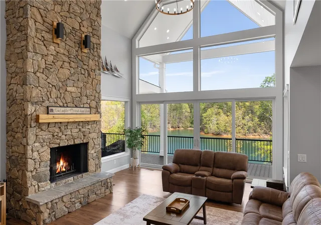 Photo 3 of Single family home for sale at 9012 Reservoir Rd, West Union, SC 29696 | MLS# 20298284 | Listing updated on 2026-06-30