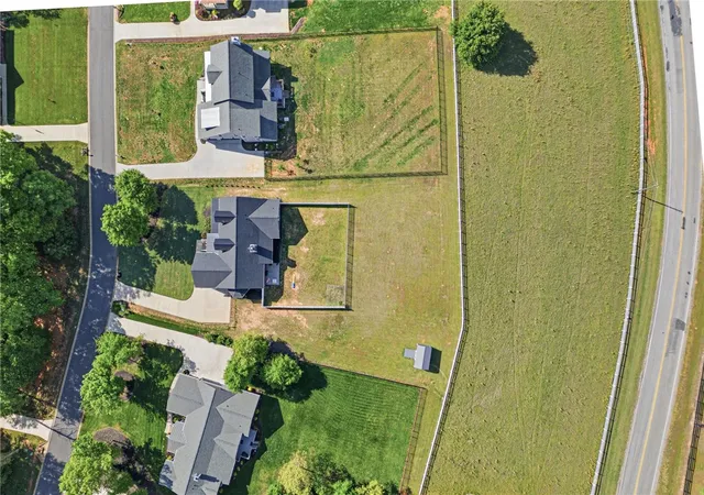 Homes for sale in Pelzer, SC | 112 Lipizzaner Ct, Pelzer, SC 29669 | MLS# 20298560