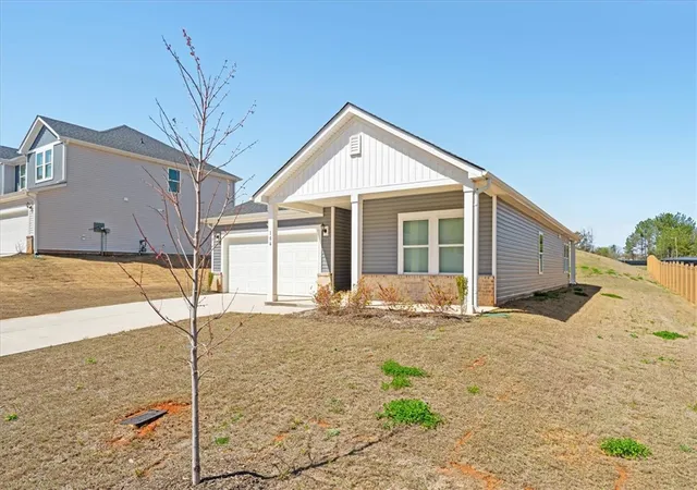 Photo 3 of Single family home for sale at 106 Purcell Way, Easley, SC 29642 | MLS# 20298441 | Listing updated on 2026-09-15
