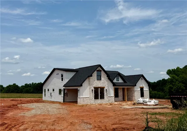 Homes for sale in Belton, SC | 126 Stone Creek Ln, Belton, SC 29627 | MLS# 20298849