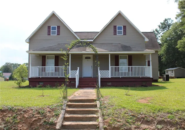 Photo 1 of Single family home for sale at 295 Dorn St, Westminster, SC 29693 | MLS# 20298897 | Listing updated on 2026-08-01