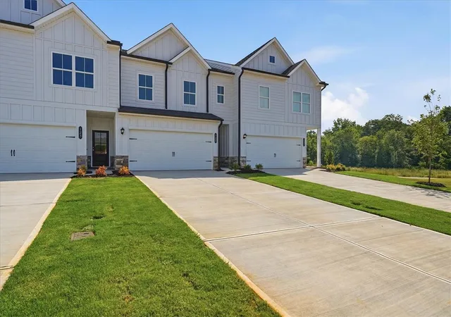 Homes for sale in Powdersville, SC | 125 Brass Tack Dr, Powdersville, SC 29611 | MLS# 20298770