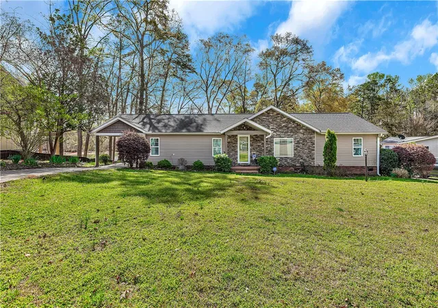 Homes for sale in Fair Play, SC | 119 Crosby Dr, Fair Play, SC 29643 | MLS# 20298880