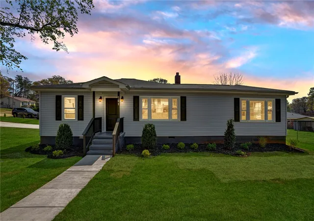 Photo 1 of Single family home for sale at 101 Mark St, Easley, SC 29640 | MLS# 20299176 | Listing updated on 2026-04-09