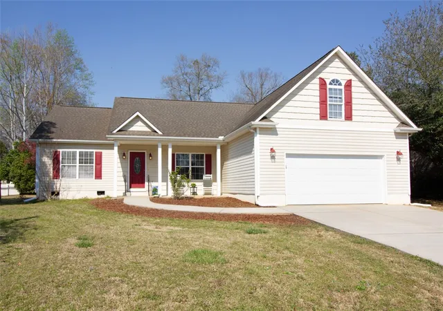Photo 1 of Single family home for sale at 735 Britton St, Anderson, SC 29621 | MLS# 20299207 | Listing updated on 2026-09-11