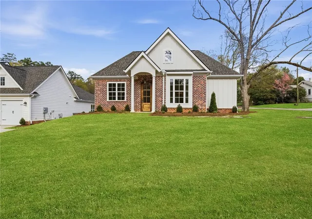 Photo 1 of Single family home for sale at 101 E C Lot Ave, Easley, SC 29640 | MLS# 20299285 | Listing updated on 2026-04-25