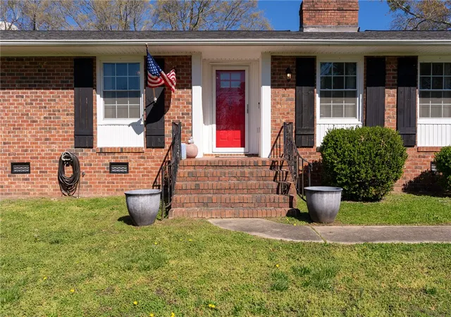 Homes for sale in Williamston, SC | 300 N Green St, Williamston, SC 29697 | MLS# 20299268