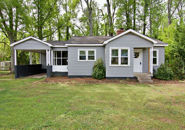 1st image of 3303 Dixon Rd, Anderson, SC 29625 | MLS# 20299530