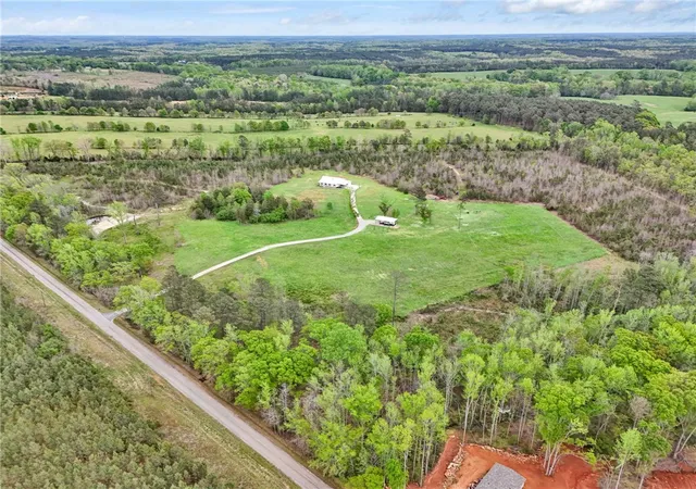 Photo 2 of Single family home for sale at 2610 Erwin Ml Rd, Honea Path, SC 29654 | MLS# 20299655 | Listing updated on 2026-09-28
