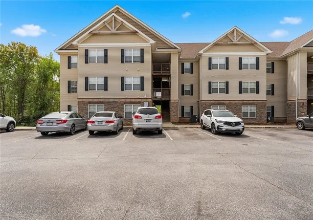 Photo 1 of Condo for sale at 102 Lookover Dr, Anderson, SC 29621 | MLS# 20299665 | Listing updated on 2026-04-22